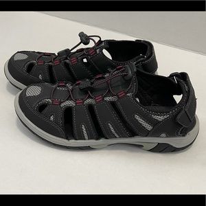 Eddie Bauer Blakely Black Adjustable Slip On